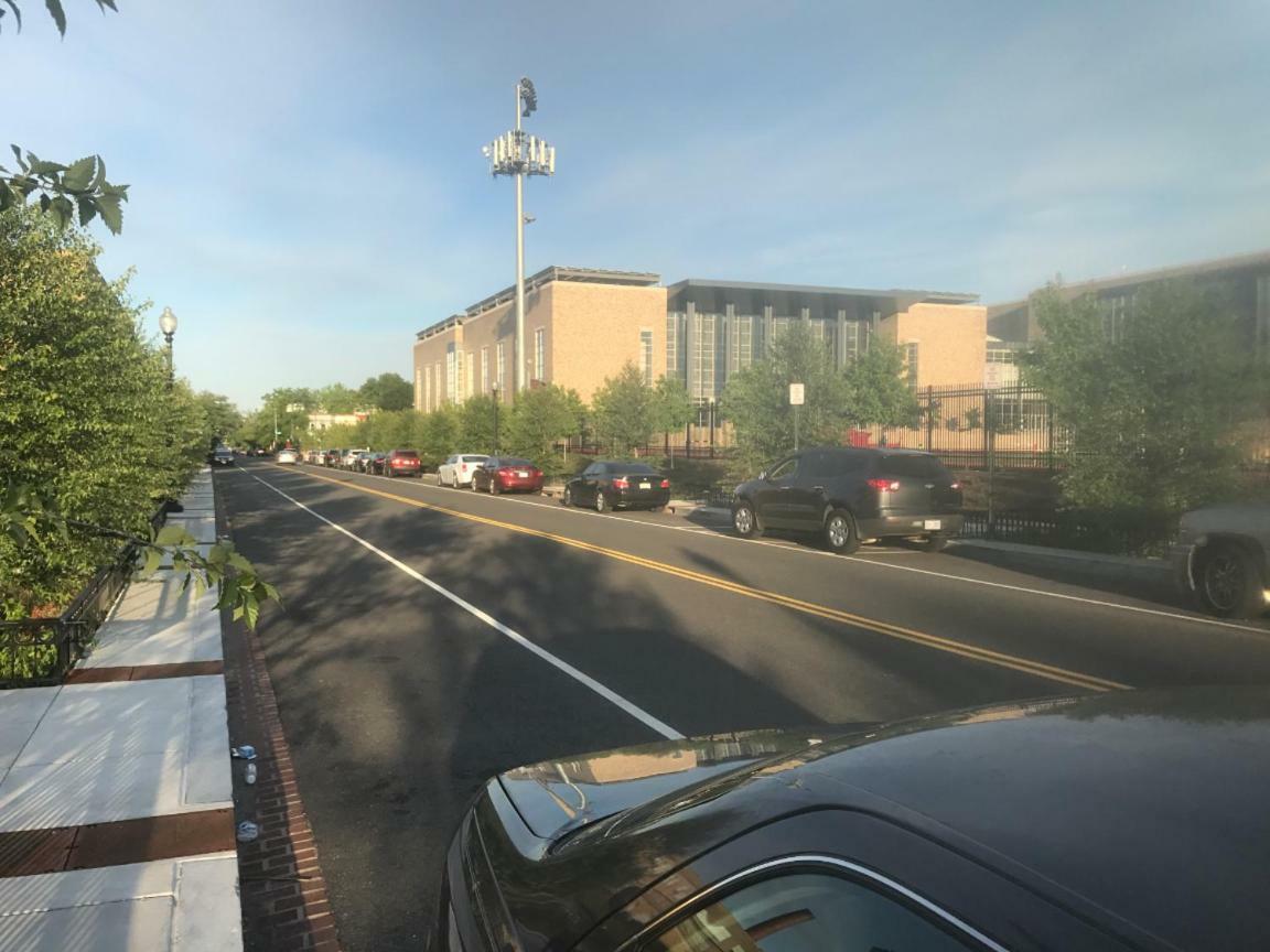 Steps To Convention Center, Downtown Dc, And Metro Station: Private And Comfortable Bedroom/Bathroom Washington Exterior photo